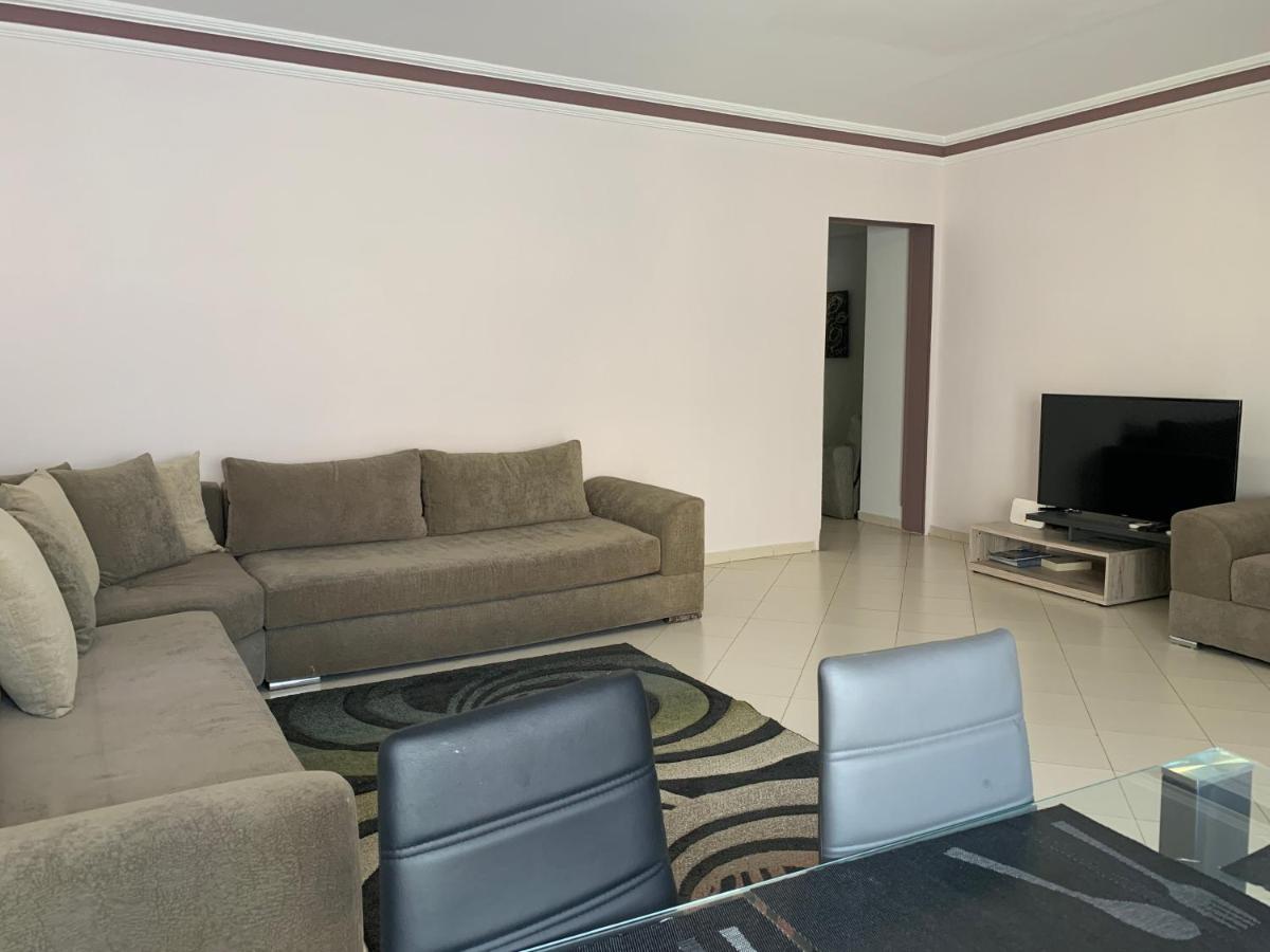 Anfa 28 - 2 Bedrooms - Well Located Apartment - Large And Pleasant Казабланка Екстериор снимка
